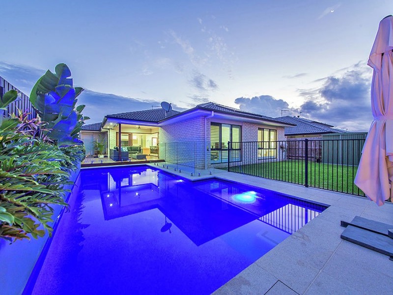 57 Foxwood Circuit, Wakerley QLD 4154