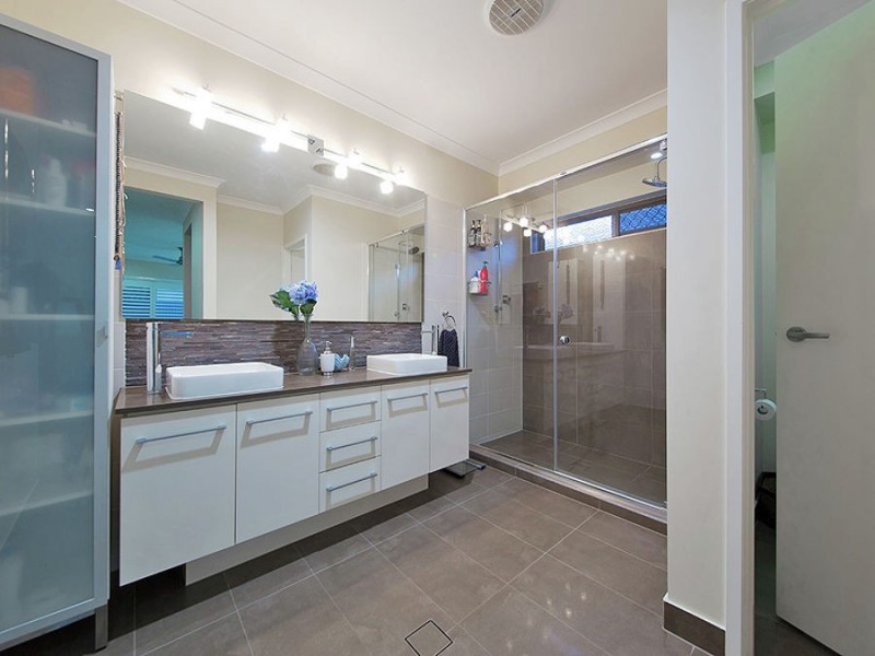 57 Foxwood Circuit, Wakerley QLD 4154