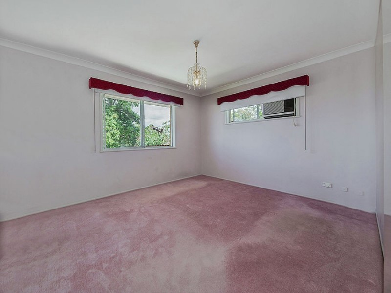 10 Iluka Street, Manly West QLD 4179