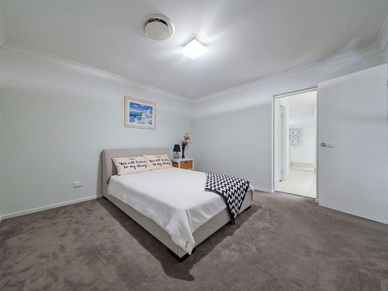 8 John Street, Manly West QLD 4179