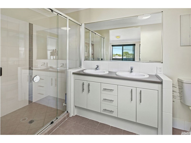 103 Kamarin Street, Manly West QLD 4179
