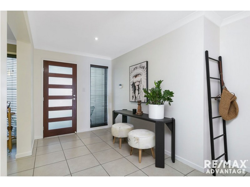 16 Red Gum Crescent, Wakerley QLD 4154