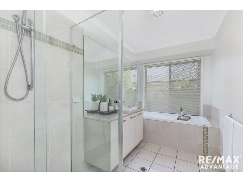 16 Red Gum Crescent, Wakerley QLD 4154