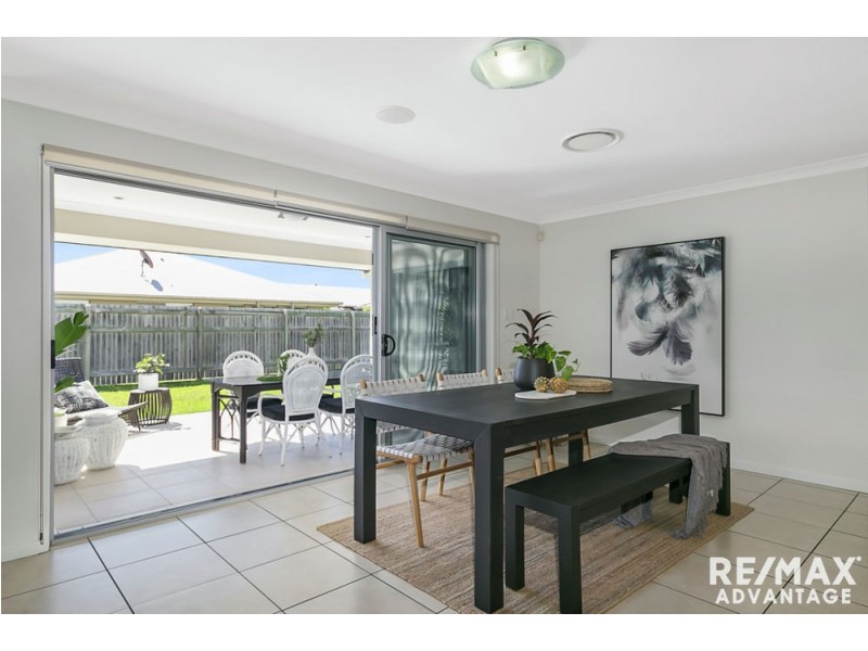 16 Red Gum Crescent, Wakerley QLD 4154
