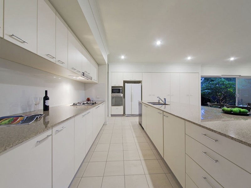 43 Mossvale Drive, Wakerley QLD 4154