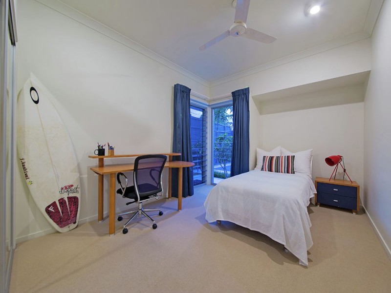 43 Mossvale Drive, Wakerley QLD 4154