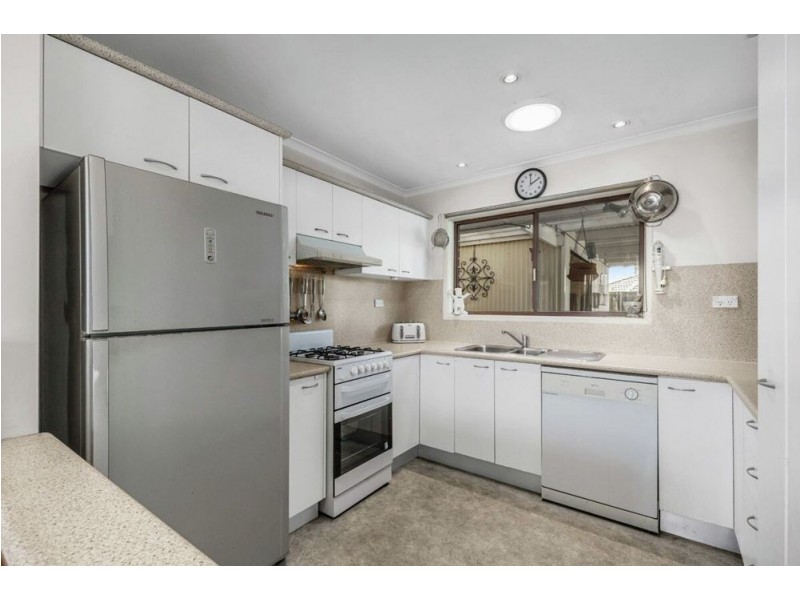 9 Curringa Street, Mansfield QLD 4122