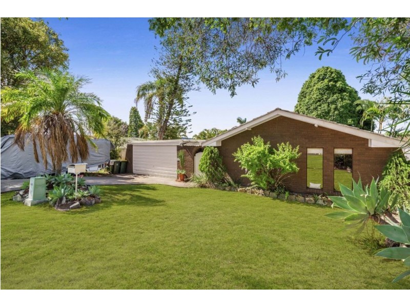 9 Curringa Street, Mansfield QLD 4122