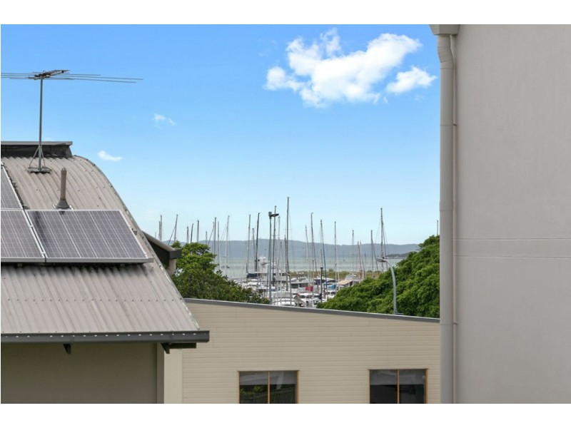 1/178 Stratton Tce, Manly QLD 4179