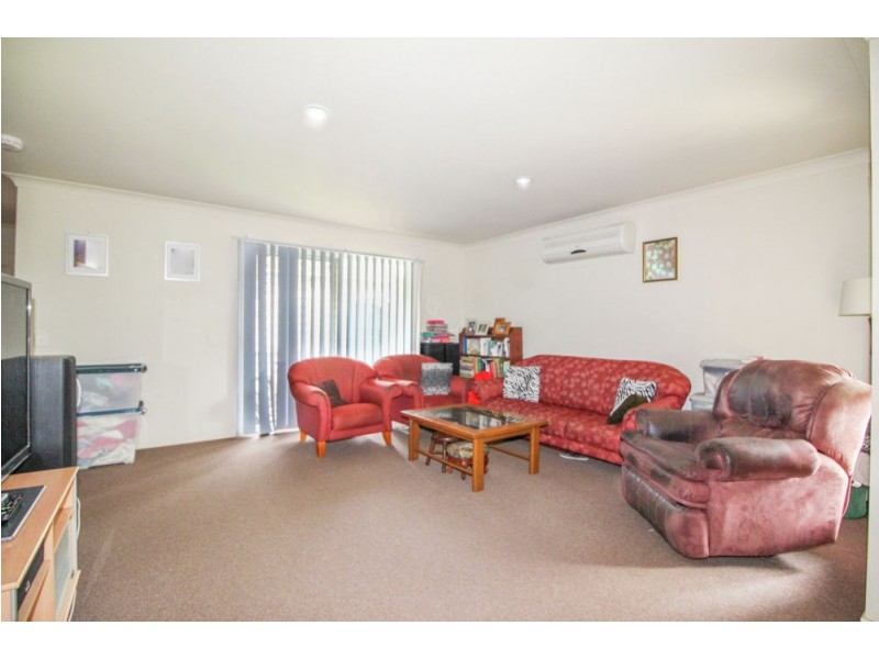 1 Holland Cres, Wynnum West QLD 4178