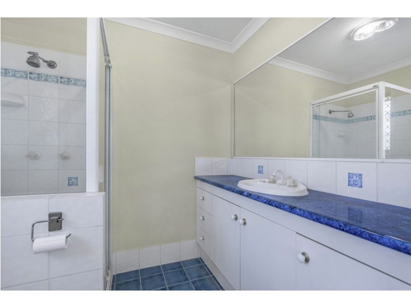 24 Glenwood Place, Hemmant QLD 4174