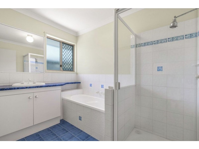 24 Glenwood Place, Hemmant QLD 4174
