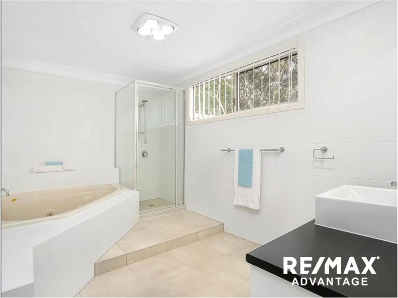 38 Harman Street, Manly QLD 4179