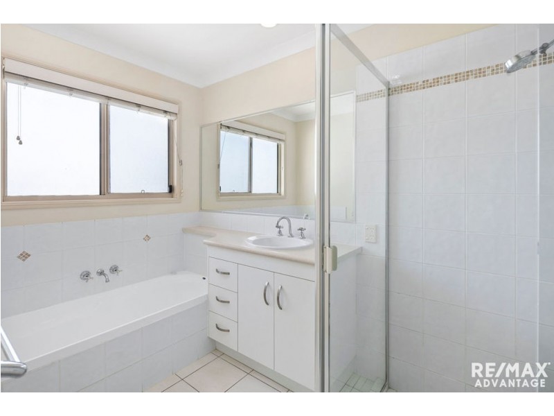 95 Whites Road, Manly West QLD 4179