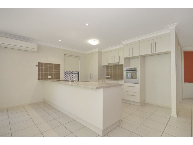 103 Kamarin St, Manly West QLD 4179
