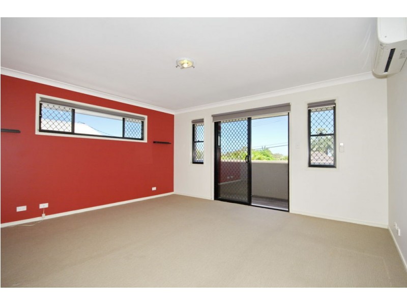 103 Kamarin St, Manly West QLD 4179