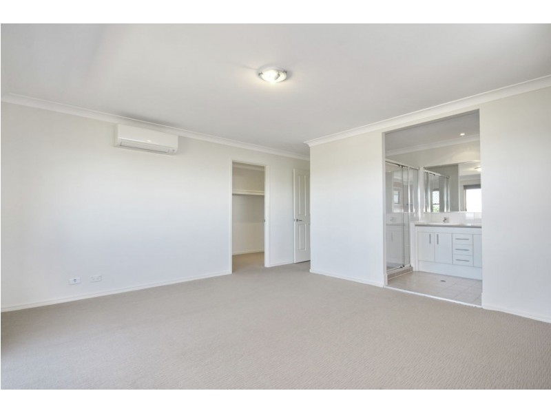 103 Kamarin St, Manly West QLD 4179