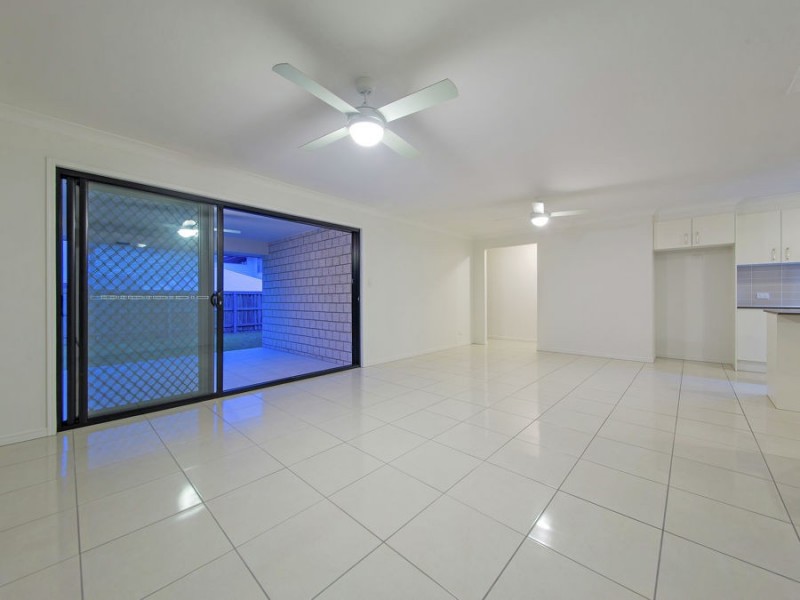 3 Harrogate Place, Gumdale QLD 4154