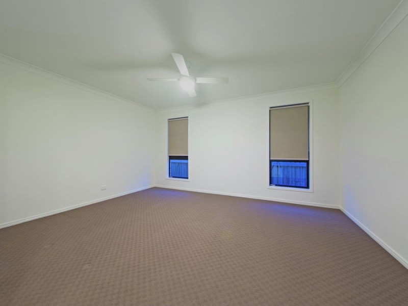 3 Harrogate Place, Gumdale QLD 4154