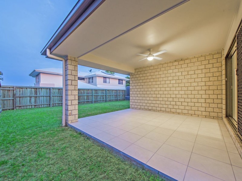 3 Harrogate Place, Gumdale QLD 4154