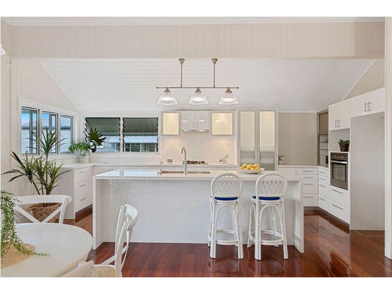69 Kingsley Tce, Wynnum QLD 4178