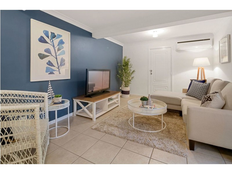69 Kingsley Tce, Wynnum QLD 4178