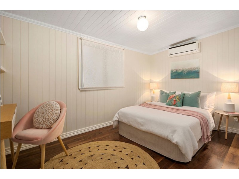 69 Kingsley Tce, Wynnum QLD 4178
