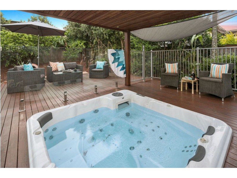 69 Kingsley Tce, Wynnum QLD 4178