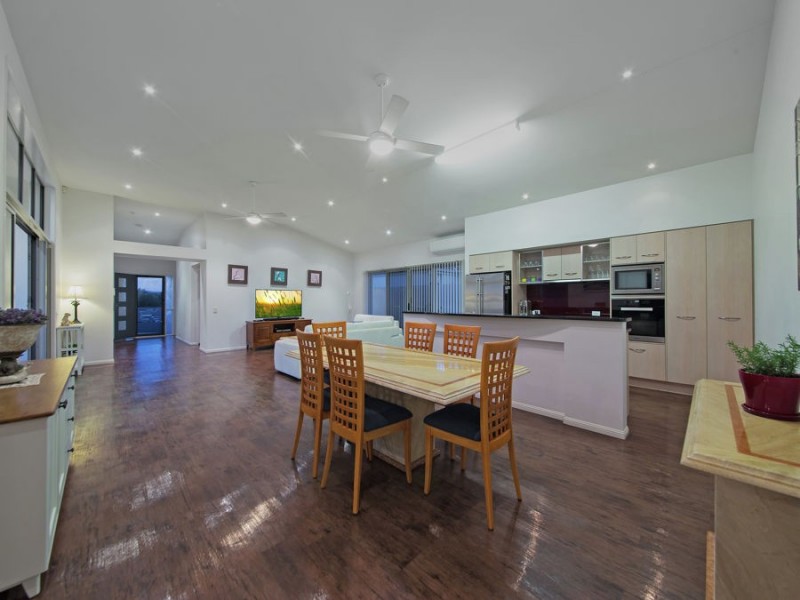14 Letitia Close, Wakerley QLD 4154
