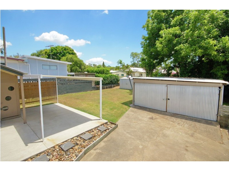 16 Astley Street, Wynnum West QLD 4178