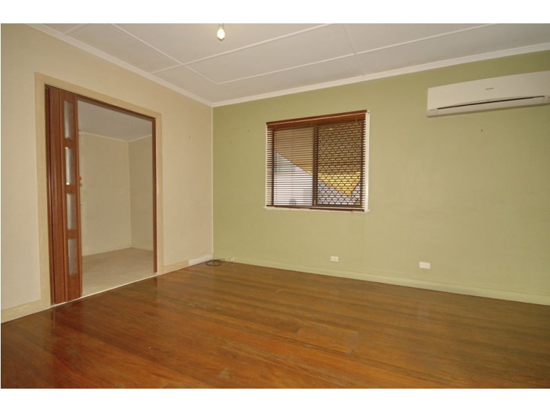 16 Astley Street, Wynnum West QLD 4178