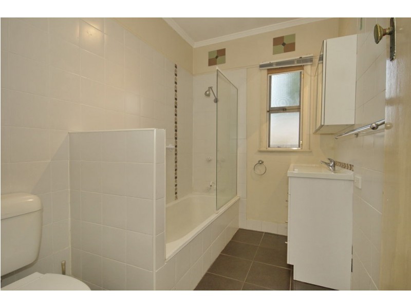 16 Astley Street, Wynnum West QLD 4178