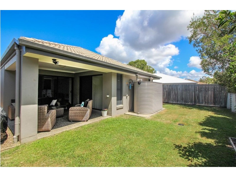 28 Worchester Cres, Wakerley QLD 4154