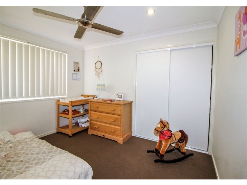 28 Worchester Cres, Wakerley QLD 4154
