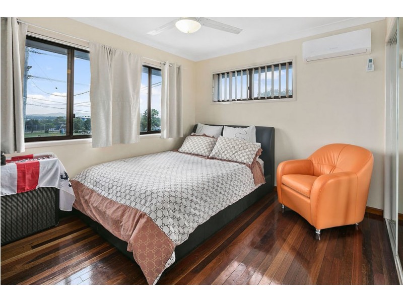 4 Ringara Street, Manly West QLD 4179