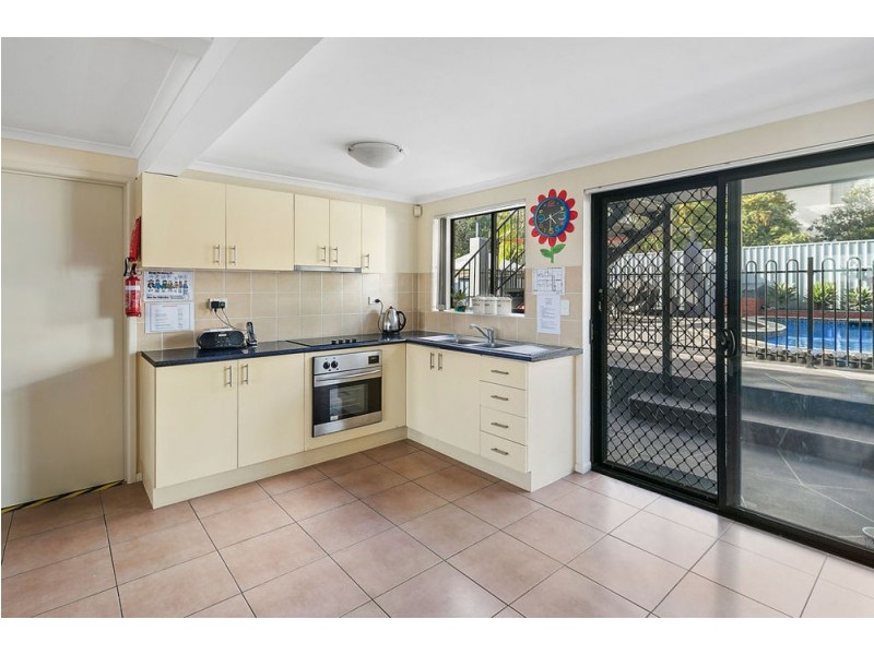 4 Ringara Street, Manly West QLD 4179