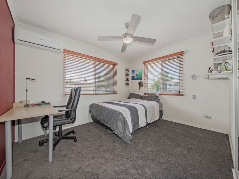 12 Cranleigh Street, Wynnum West QLD 4178