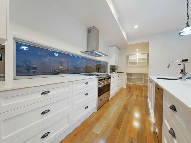 51 Walnut Street, Wynnum QLD 4178