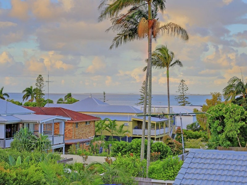 51 Walnut Street, Wynnum QLD 4178