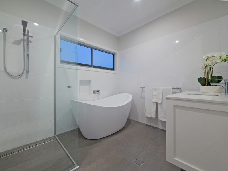 51 Walnut Street, Wynnum QLD 4178