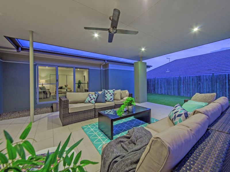 5 Clyde Court, Wakerley QLD 4154