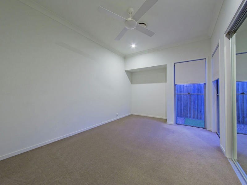 5 Clyde Court, Wakerley QLD 4154
