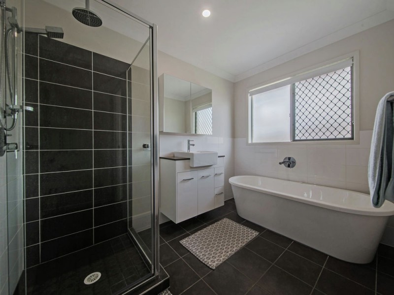 64A Washington Ave, Tingalpa QLD 4173