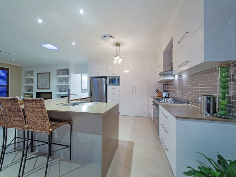 35 Gumdale Street, Wakerley QLD 4154