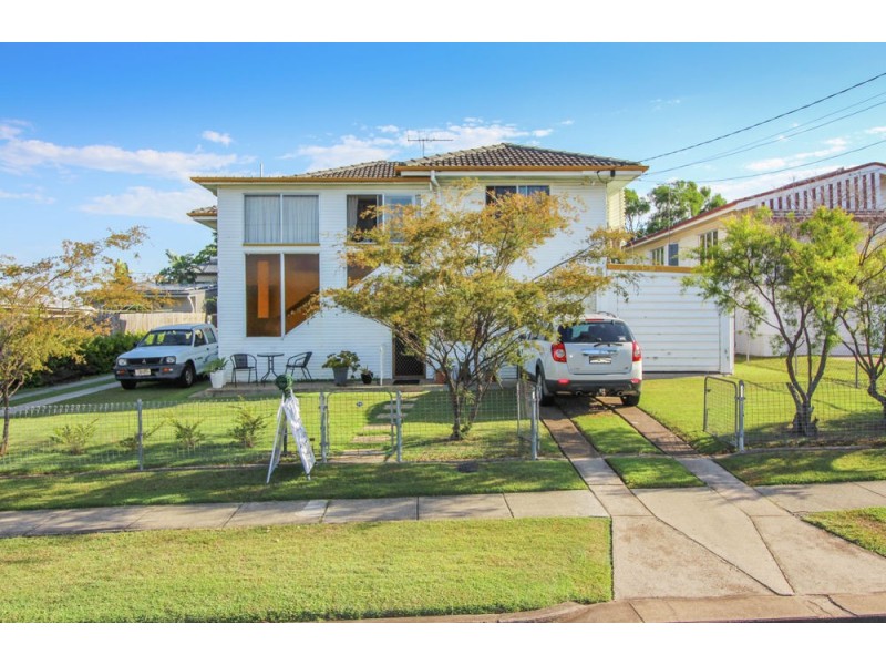 70 Hindes St, Lota QLD 4179