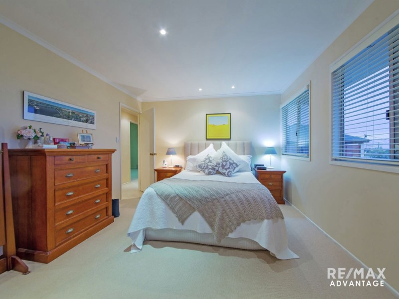 99 Raeburn Street, Manly West QLD 4179