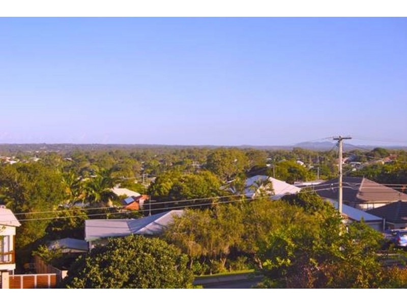 99 Raeburn Street, Manly West QLD 4179