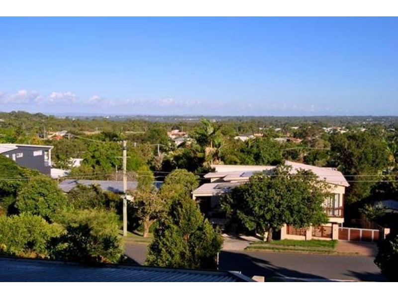 99 Raeburn Street, Manly West QLD 4179