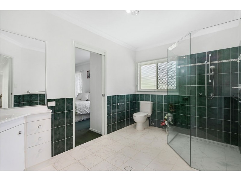 3 Joffre St, Wynnum QLD 4178