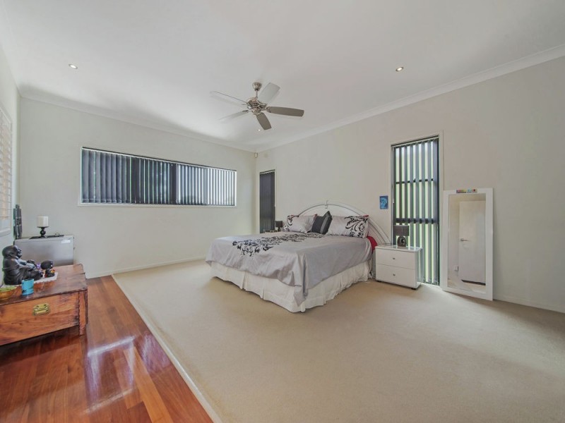 115 Raeburn St, Manly West QLD 4179